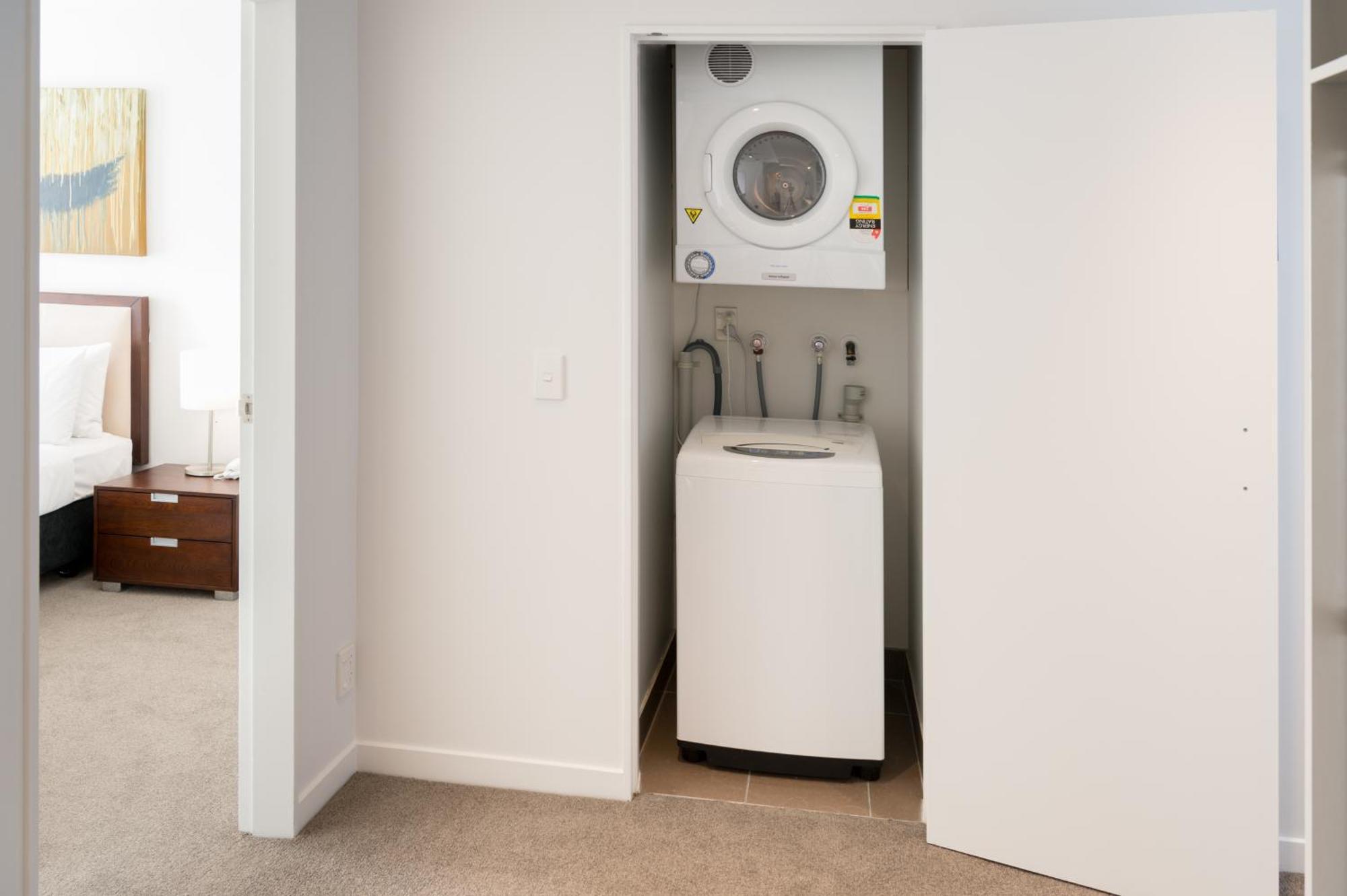 Boulcott Suites Wellington Exterior foto A laundry room