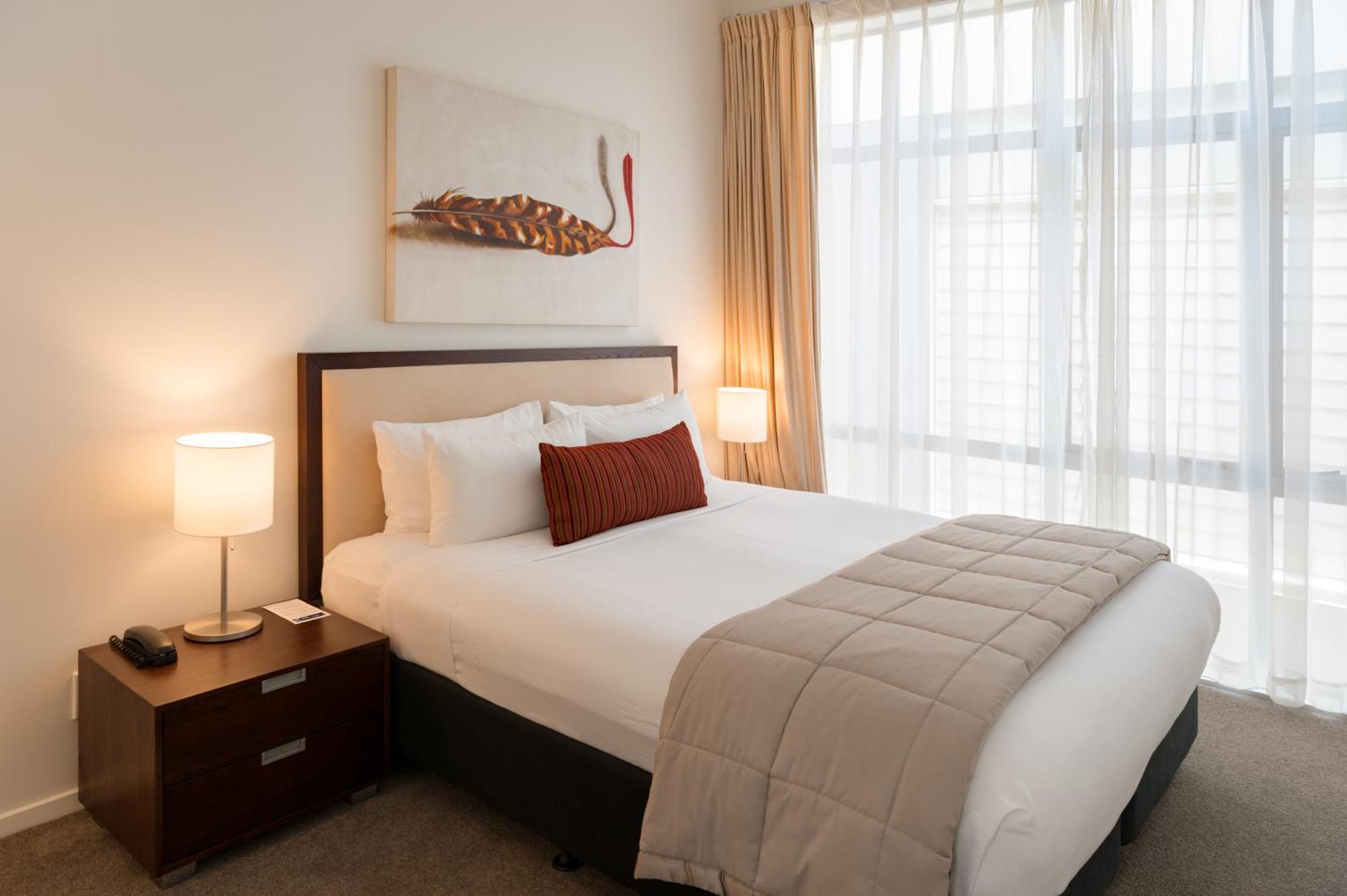 Boulcott Suites Wellington Exterior foto A bedroom at the hotel